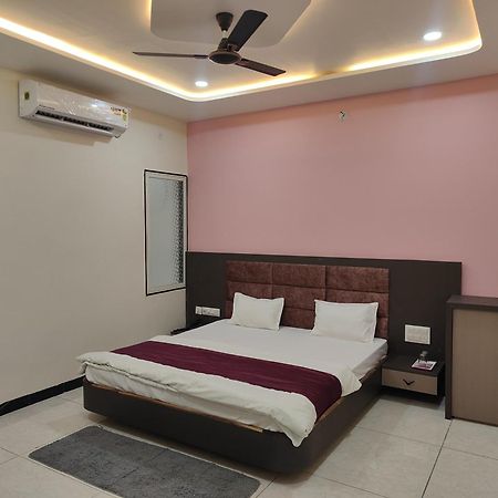 Yashomati Hotel Maheshwar Eksteriør bilde